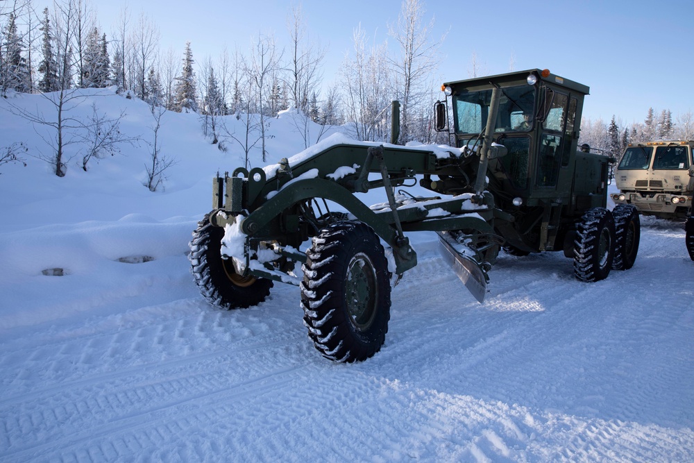 Arctic Engineers Operate in Cold Weather