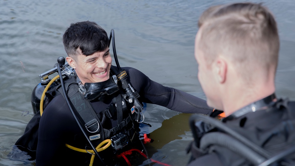 74th Engineer Dive Detachment Hosts Underwater Demolition Training