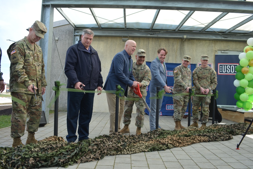 USO Camp Albertshof grand opening