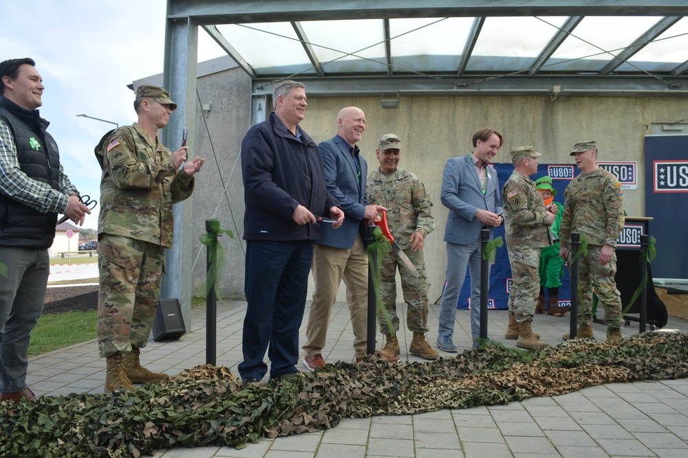 USO Camp Albertshof grand opening