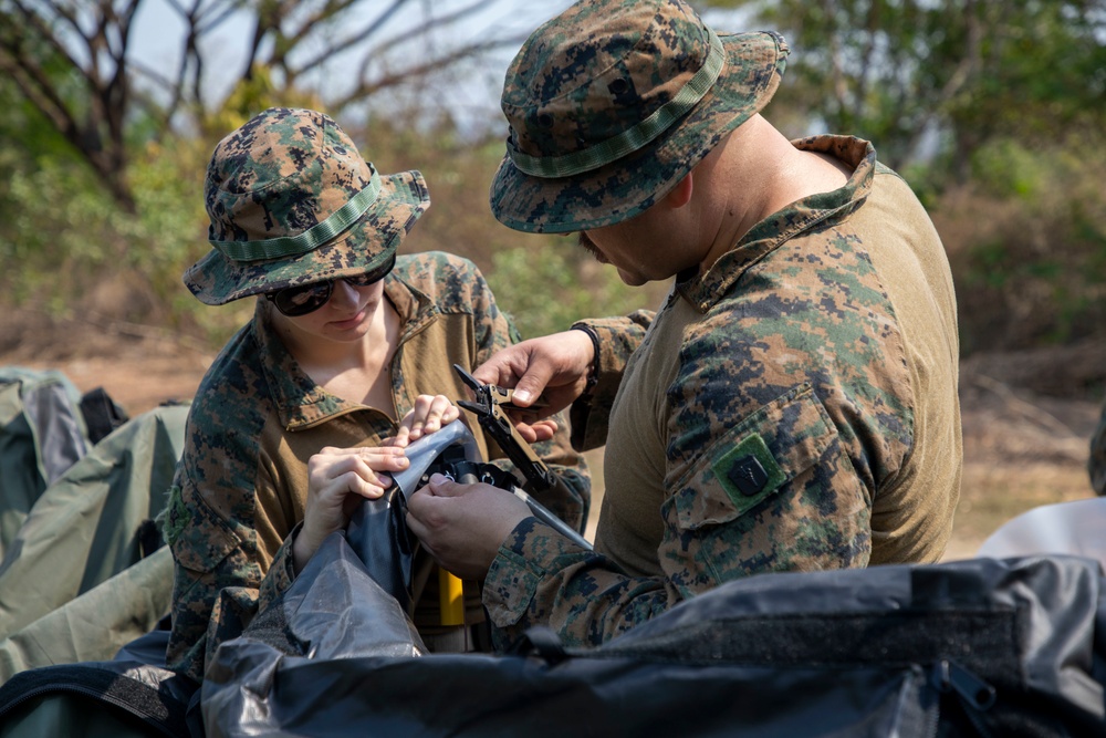 US Navy Corpsmen set up STP