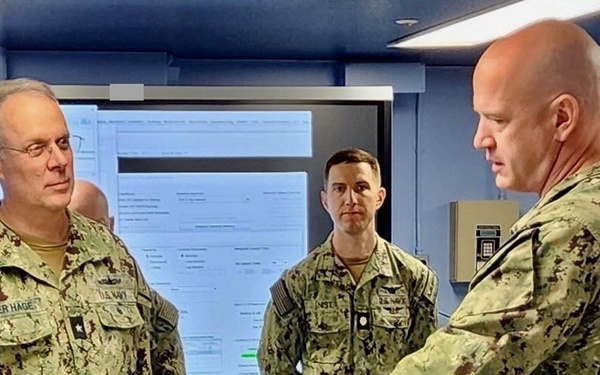 Commander, Navy Regional Maintenance Center and Director, Surface Ship Maintenance, Modernization, and Sustainment Observes STAVE-CS Training Systems