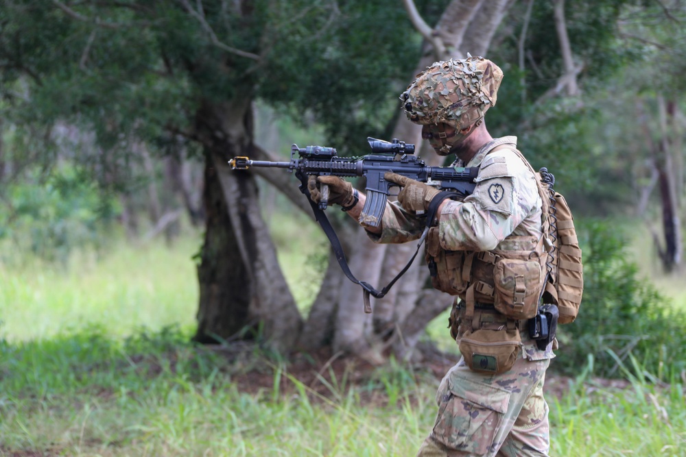 2-35, 3IBCT, 25th ID Squad Live Fire