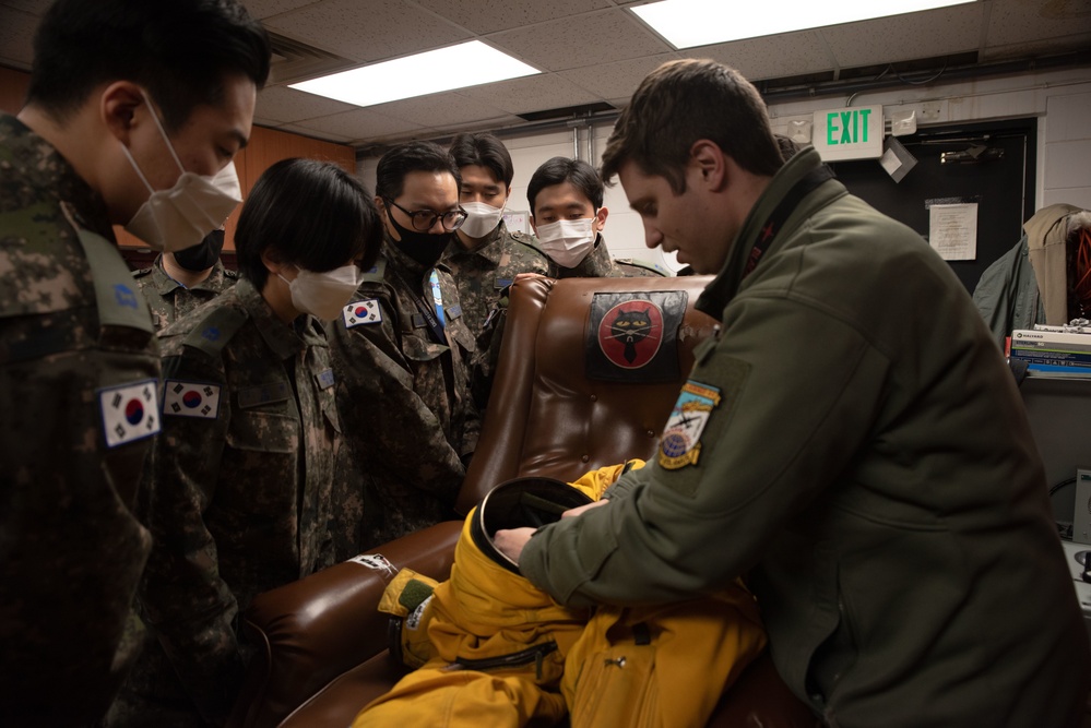 ROKAF Interpretation Officers in Training Tour Osan