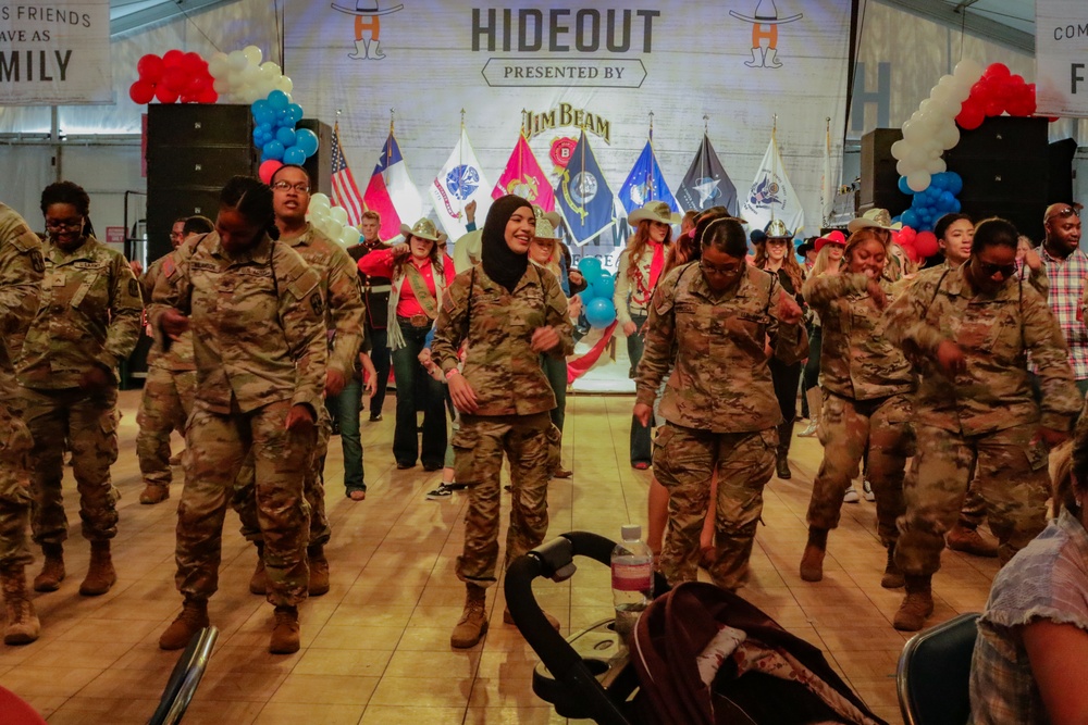 III Armored Corps, Fort Hood troopers attend Houston Rodeo, honor service