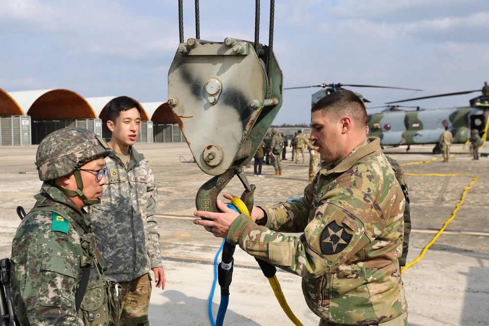 Combined Casualty Evacuation and Downed Aircraft Recovery Training