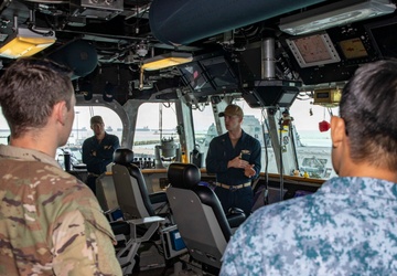 USS Charleston hosts ship tours