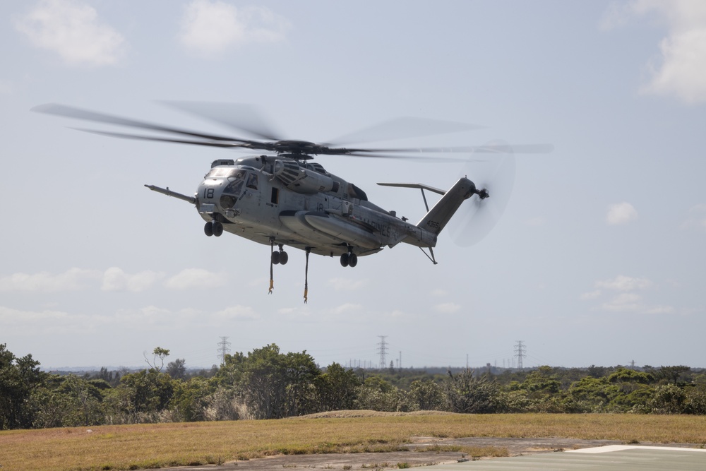 Lift Off! | 3rd LSB and 3rd Maintenance Battalion Marines Conduct Helicopter Support Team Operations