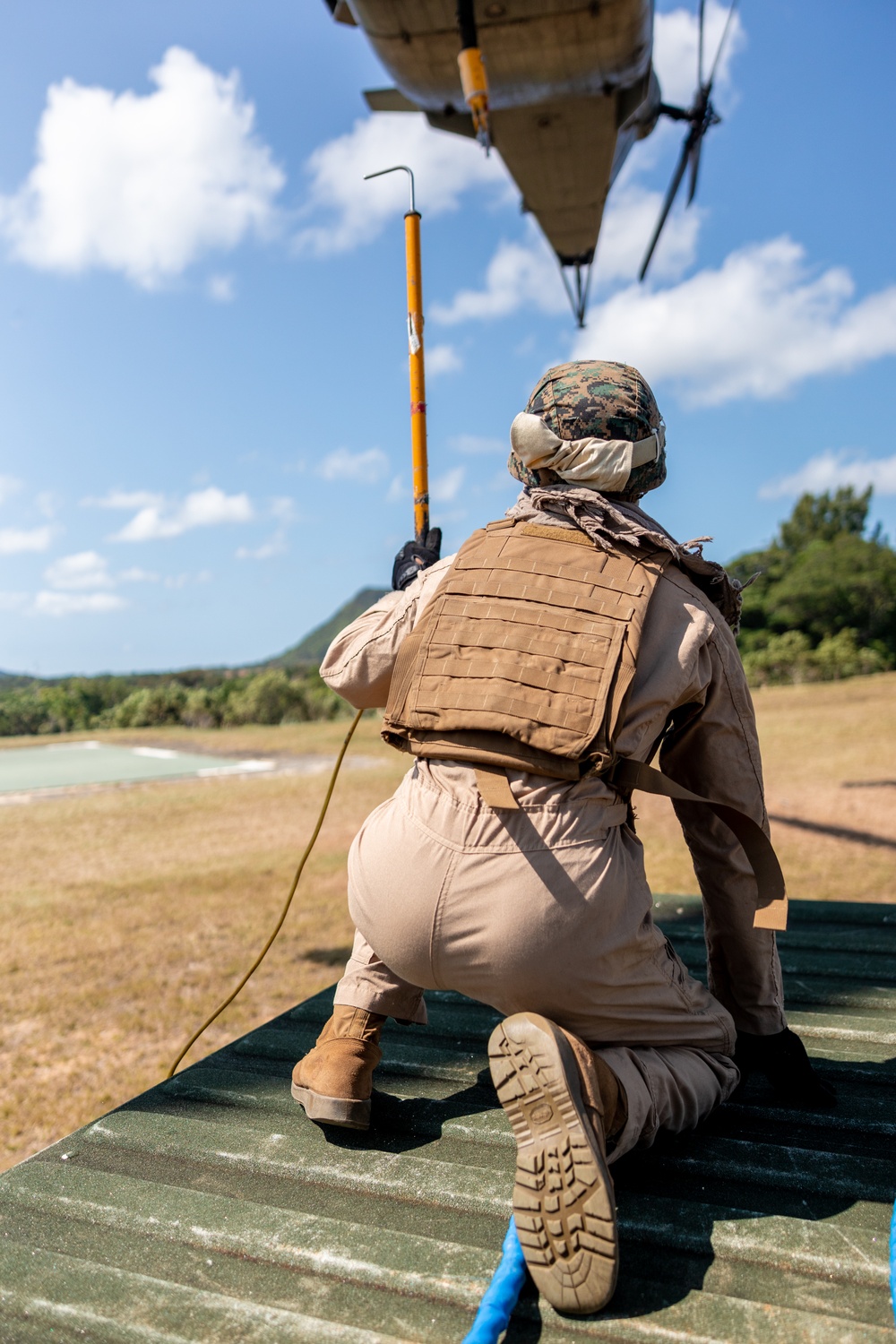 Lift Off! | 3rd LSB and 3rd Maintenance Battalion Marines Conduct Helicopter Support Team Operations