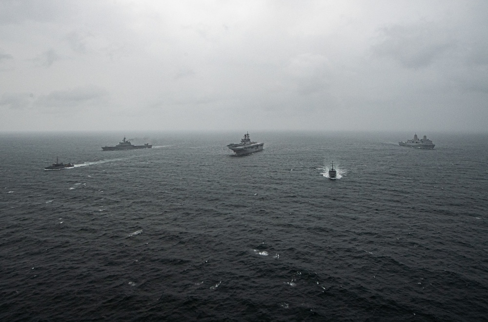 USS America, JMSDF Participate in Mine Counter-Measure Exercise During Exercise Iron Fist