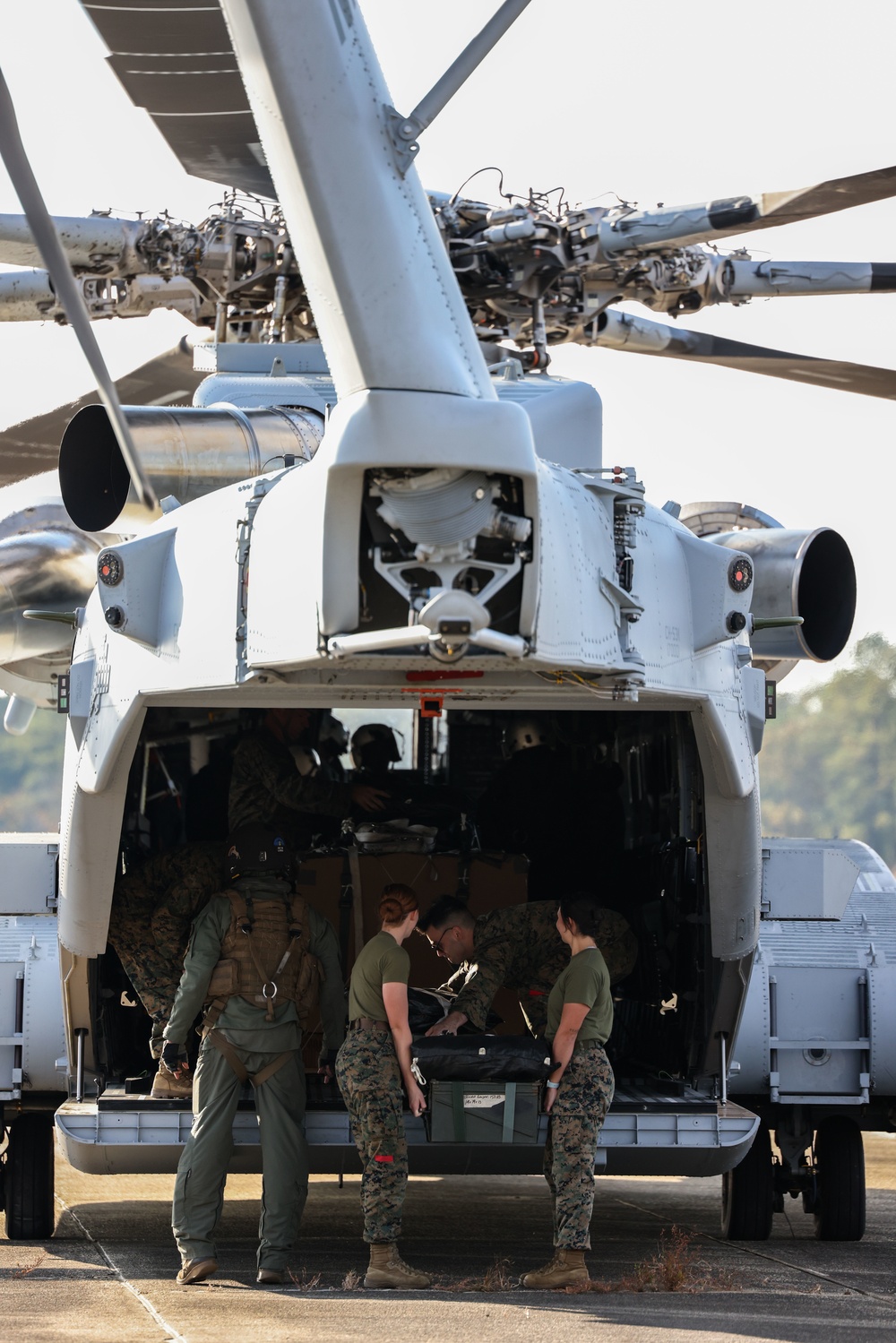 MARSOC, 2nd MLG evaluate new CH-53K King Stallion helicopter