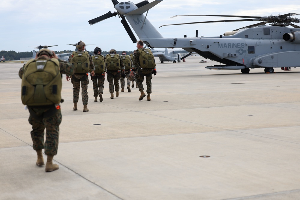 MARSOC, 2nd MLG evaluate new CH-53K King Stallion helicopter