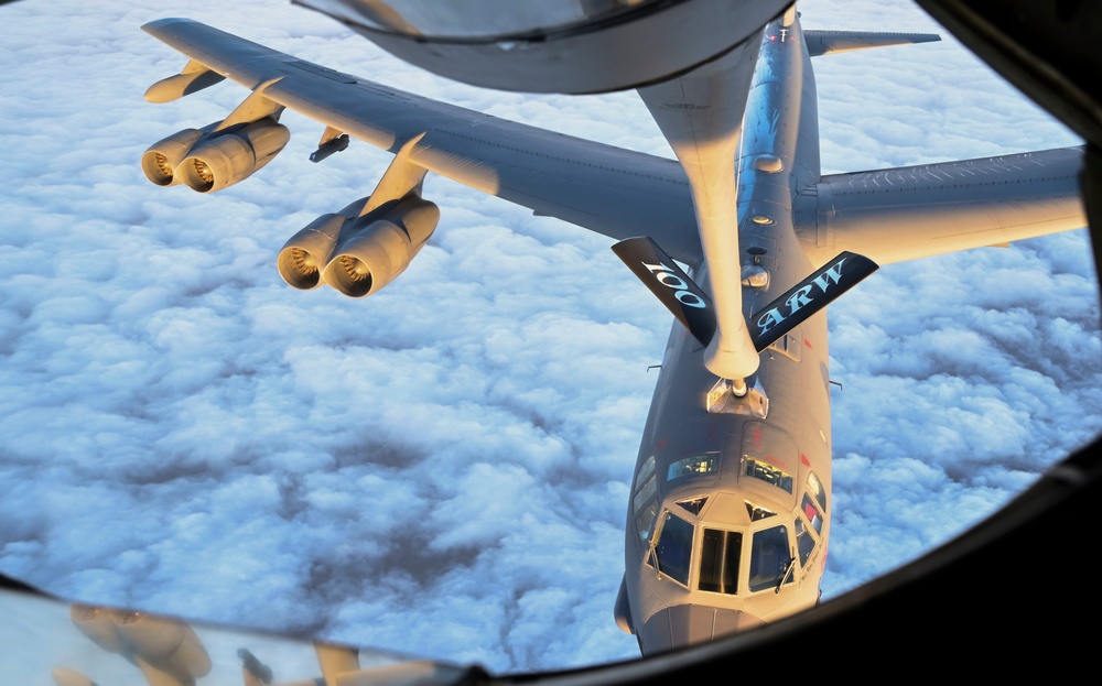 Dvids Images Royal Air Force Mildenhall Kc S Stratotanker Refuels B Hs Stratofortress