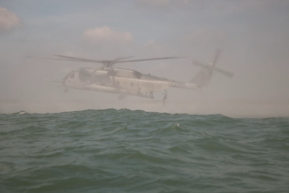 1MRB conducts helocast training