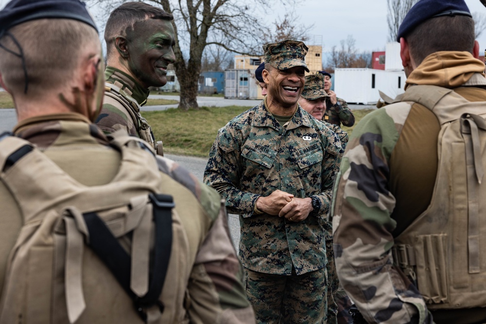 2d MARDIV CG Visits Marines, Sailors and NATO Allies