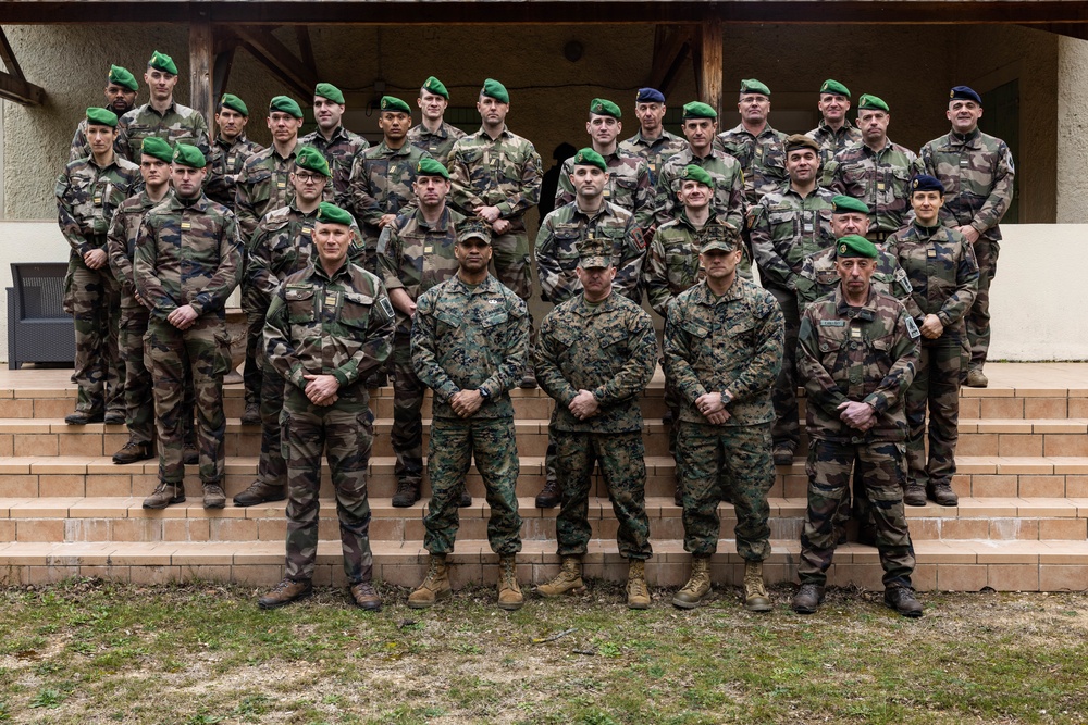 2d MARDIV CG Visits Marines, Sailors and NATO Allies