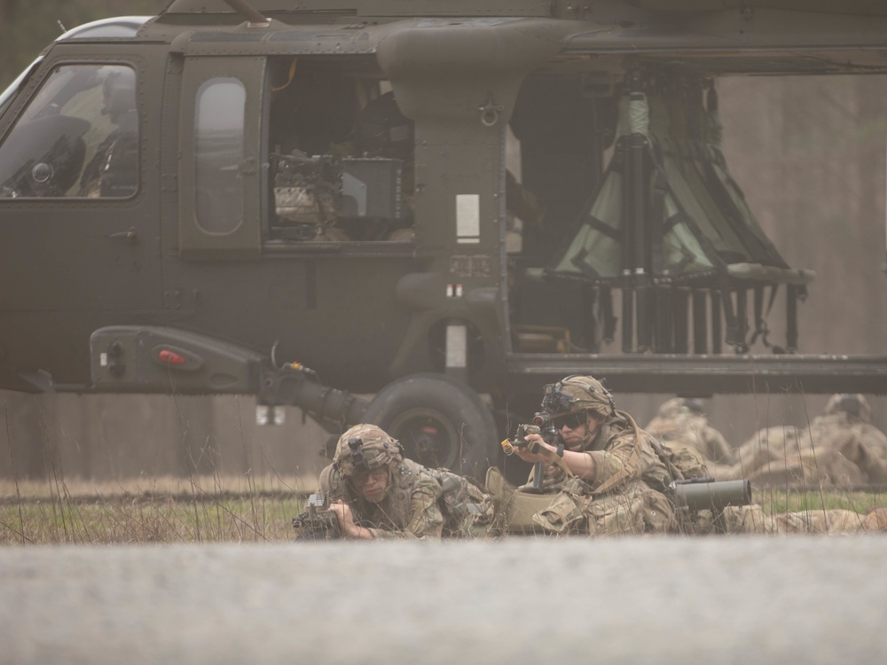 Soldiers with 2BCT of the 10th Mountain Division are moved by helicopter for JRTC