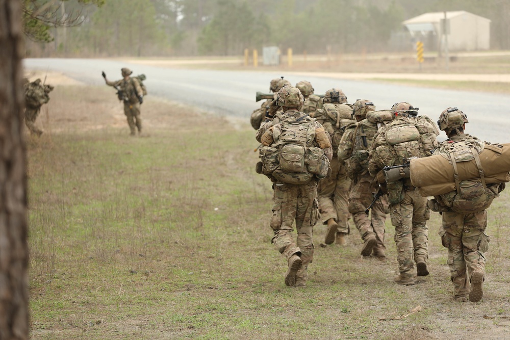 Soldiers with 2BCT of the 10th Mountain Division are moved by helicopter for JRTC