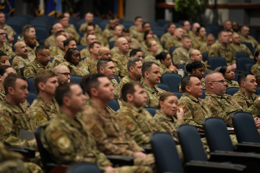 U.S. SPACECOM SEL Speaks at Air Force SNCOA