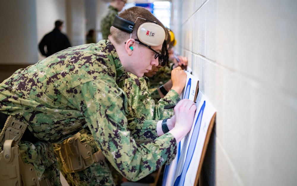 Recruits Qualify Using New M18 Pistol