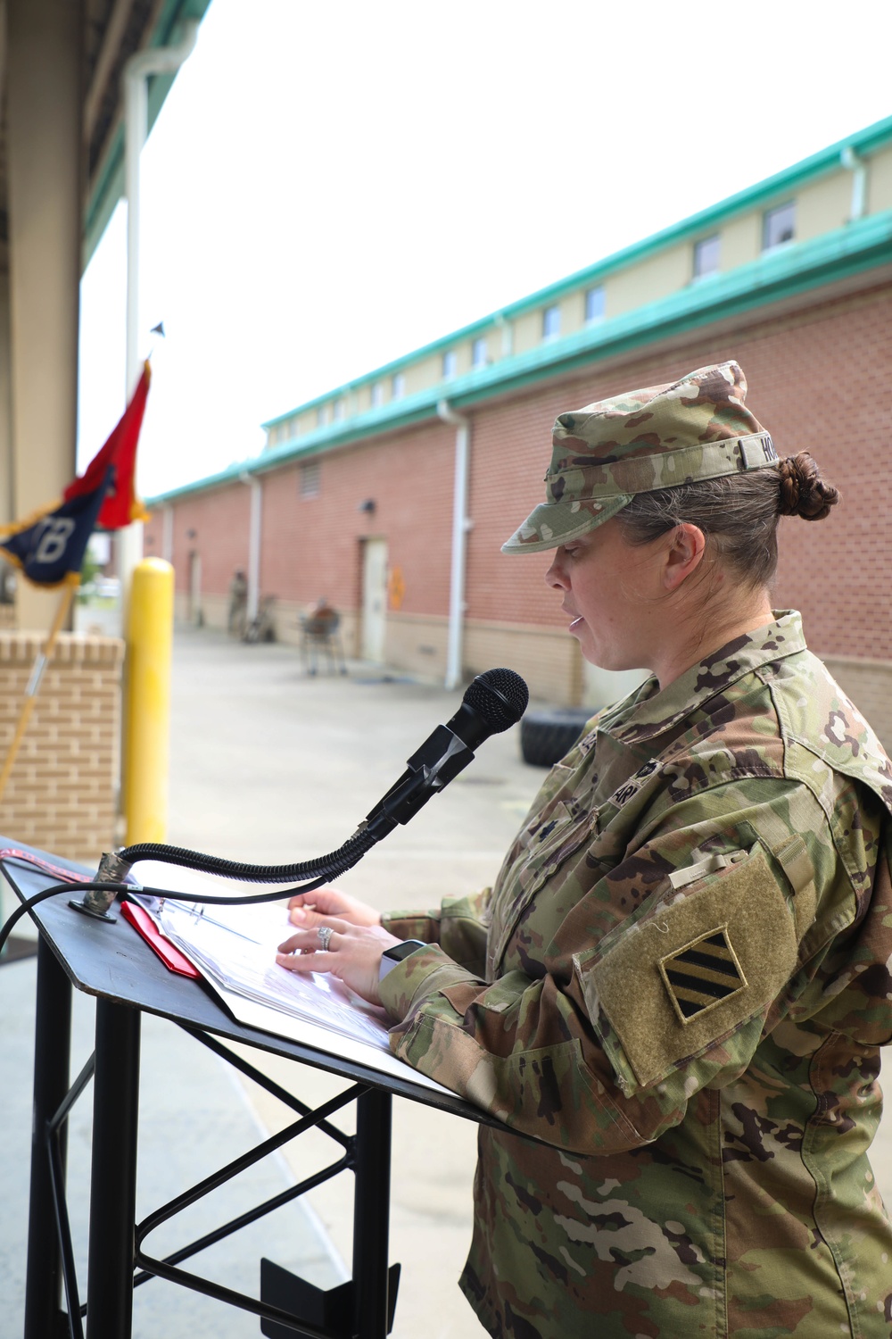 Headquarters Company, 3rd Division Sustainment Brigade change of command ceremony