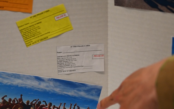 DSD fair teaches AAFB Airmen about career opportunities