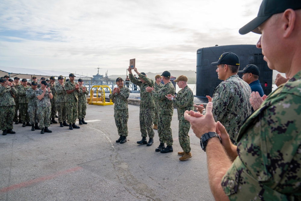 DVIDS - Images - USS Annapolis Receives Battle Efficiency Award [Image ...