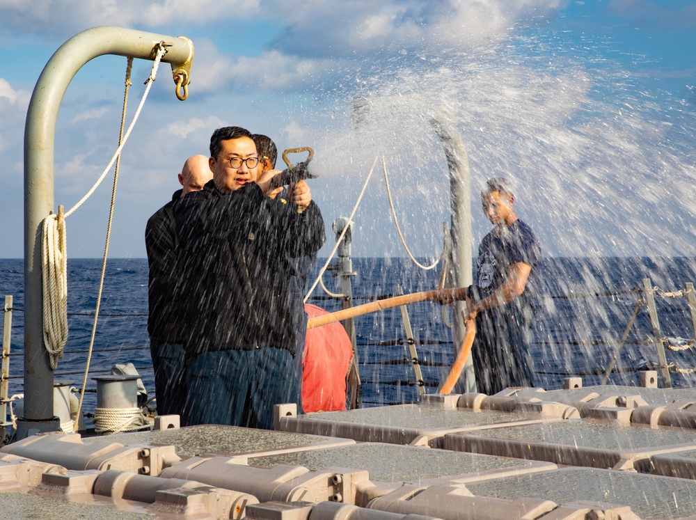 USS Benfold Conducts Freshwater Washdown while Underway