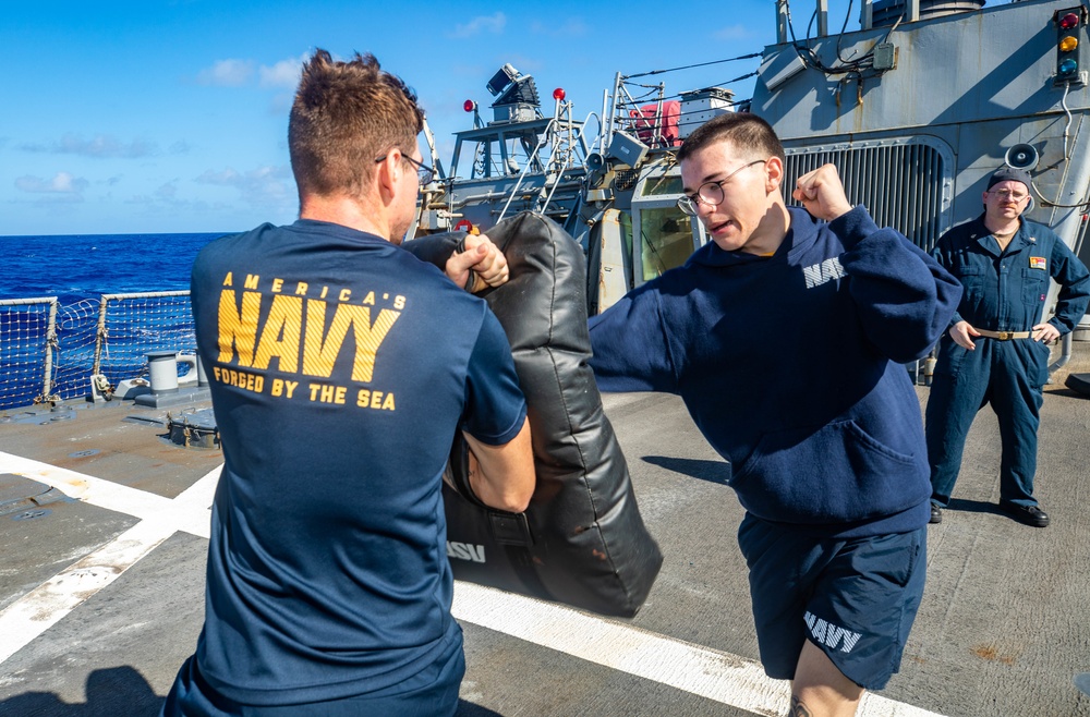 USS Benfold Conducts Security Reaction Force Team Basic training while Underway