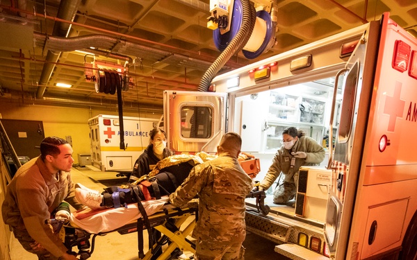 U.S. and ROK Medical train for trauma