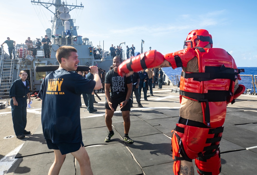 DVIDS - Images - USS Benfold Conducts Security Reaction Force Team ...