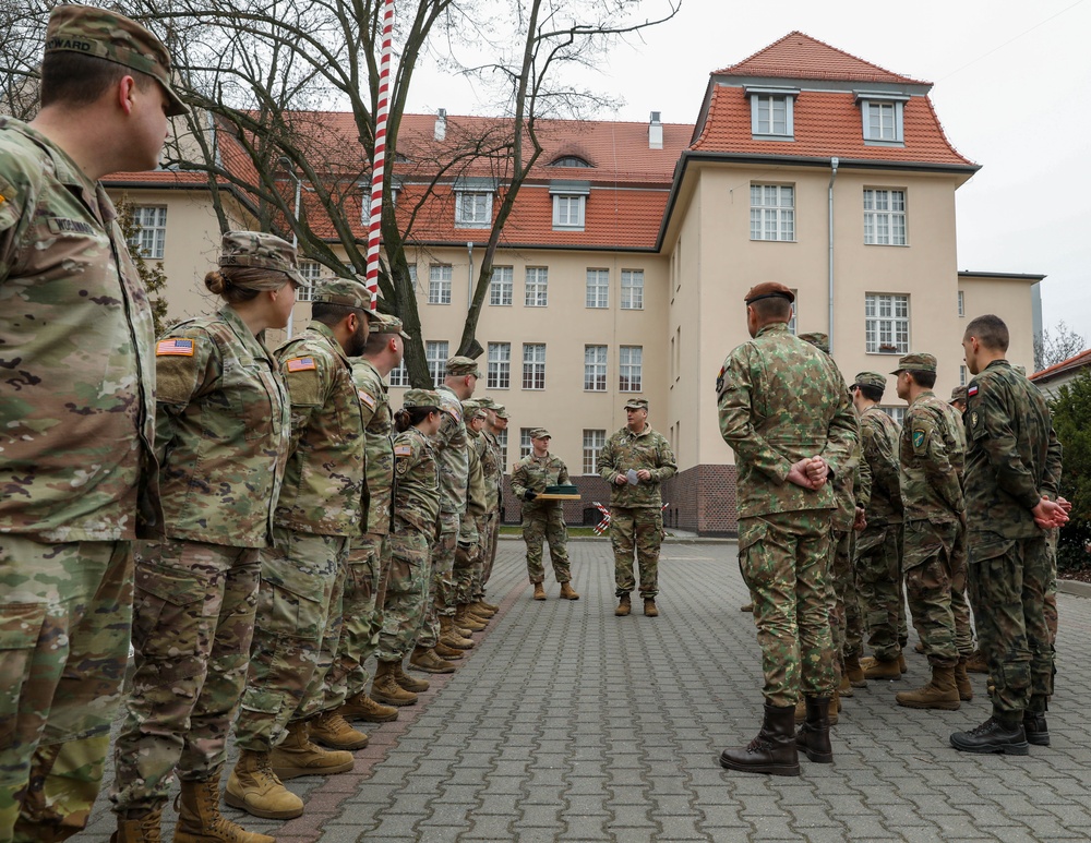 Maj. Gen. Womack Awards Outgoing CA Team