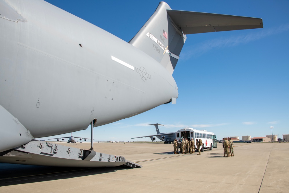 18th Air Force Command Chief visits Travis