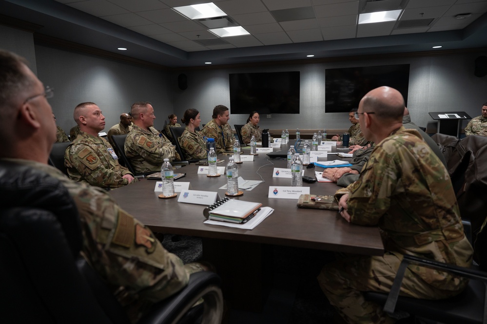 USAFSAM visits 90MW for cancer discussions