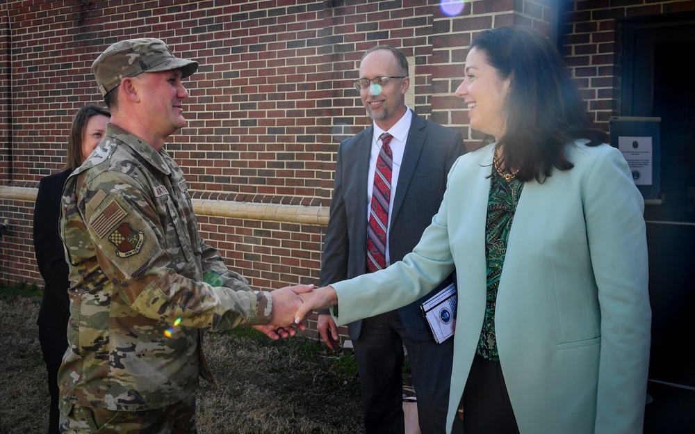 363d ISR Wing hosts the Honorable Kristyn E. Jones