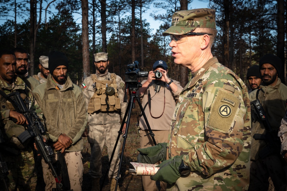 USARCENT commanding general attends AAR during JRTC