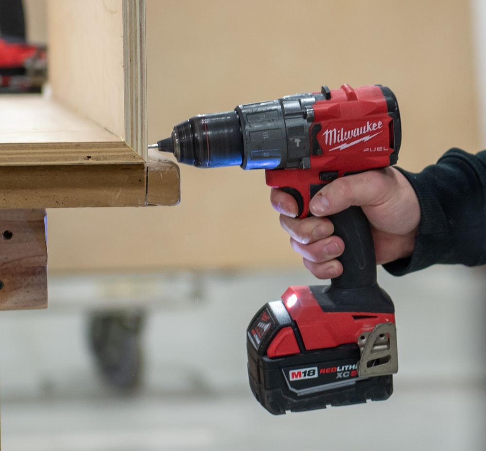 20-year old carpenter living his best life