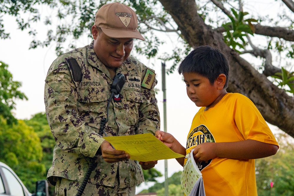 PMRF Sailors Visit Local Kauai Elementary School for Educational Night