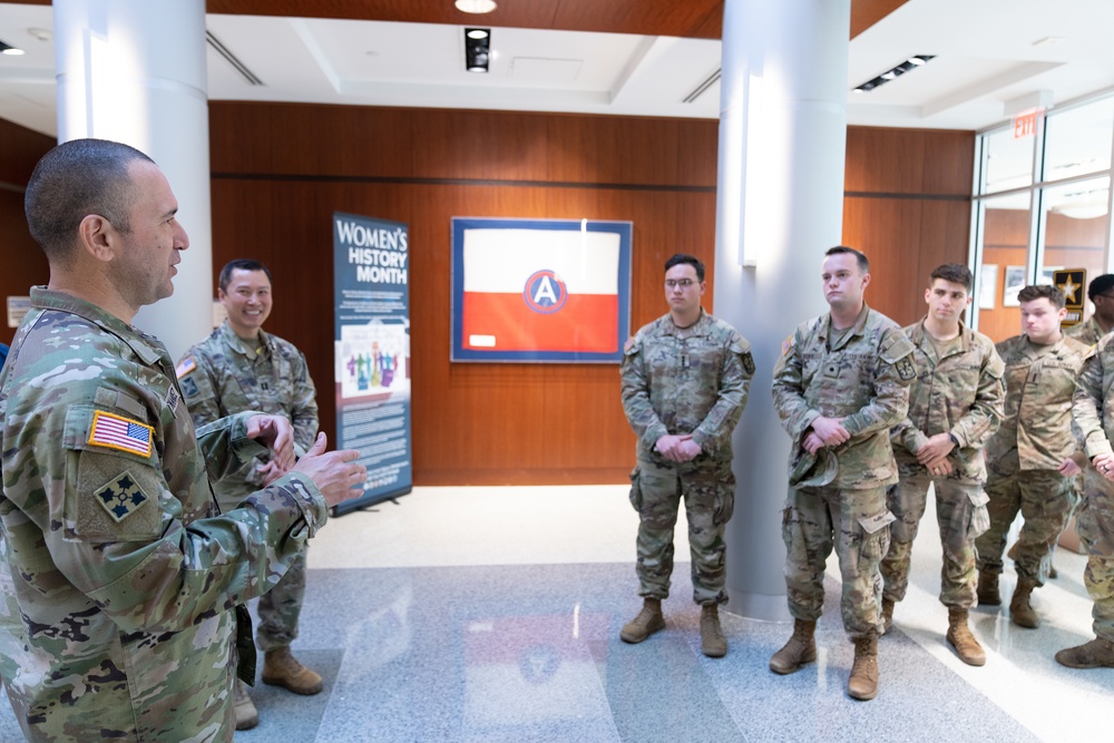 University of South Carolina ROTC cadets visit USARCENT