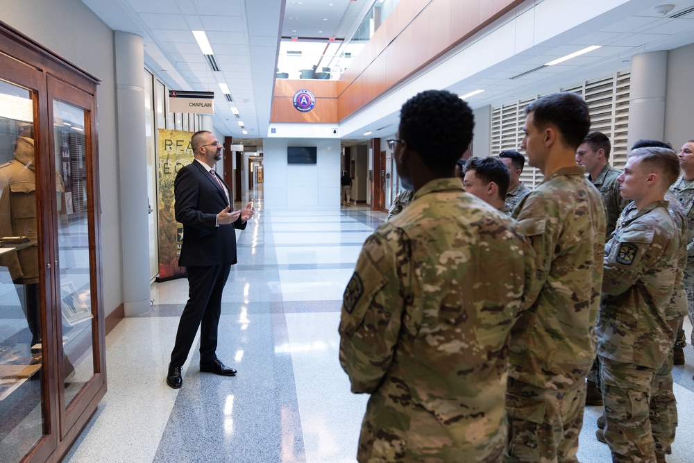 University of South Carolina ROTC cadets visit USARCENT