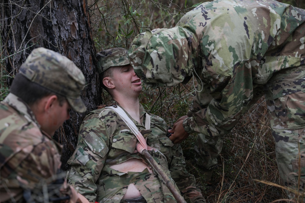 7th Special Forces Group (Airborne) Group Support Battalion Combat Life Saver Course