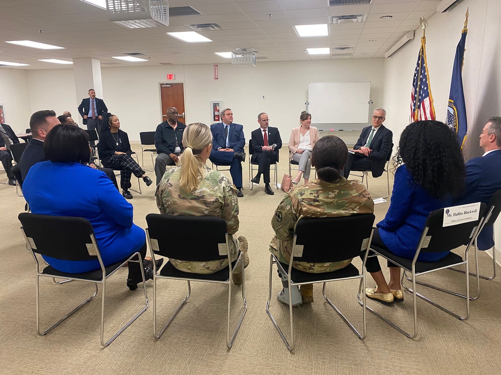 VA Secretary visits Fort Hood