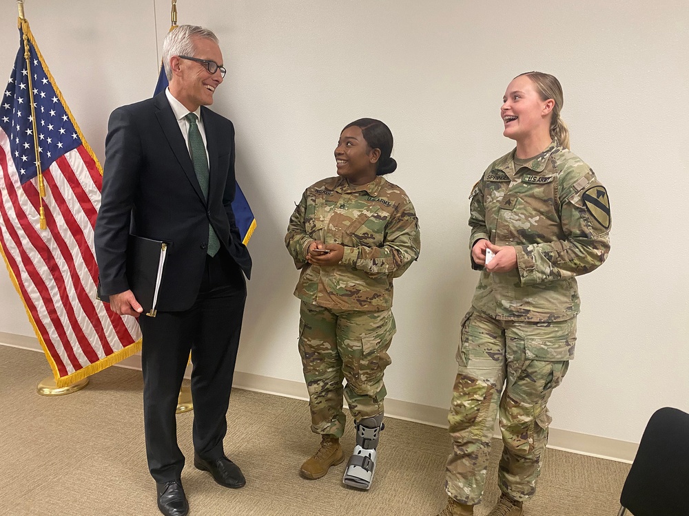 VA Secretary visits Fort Hood