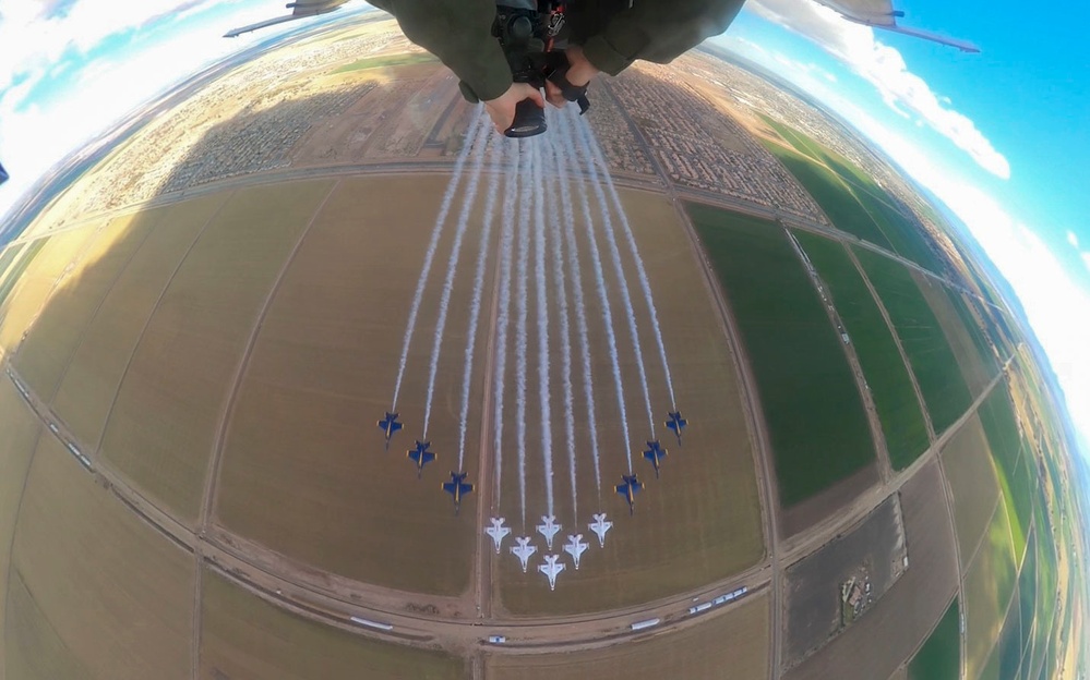 Thunderbirds train in El Centro