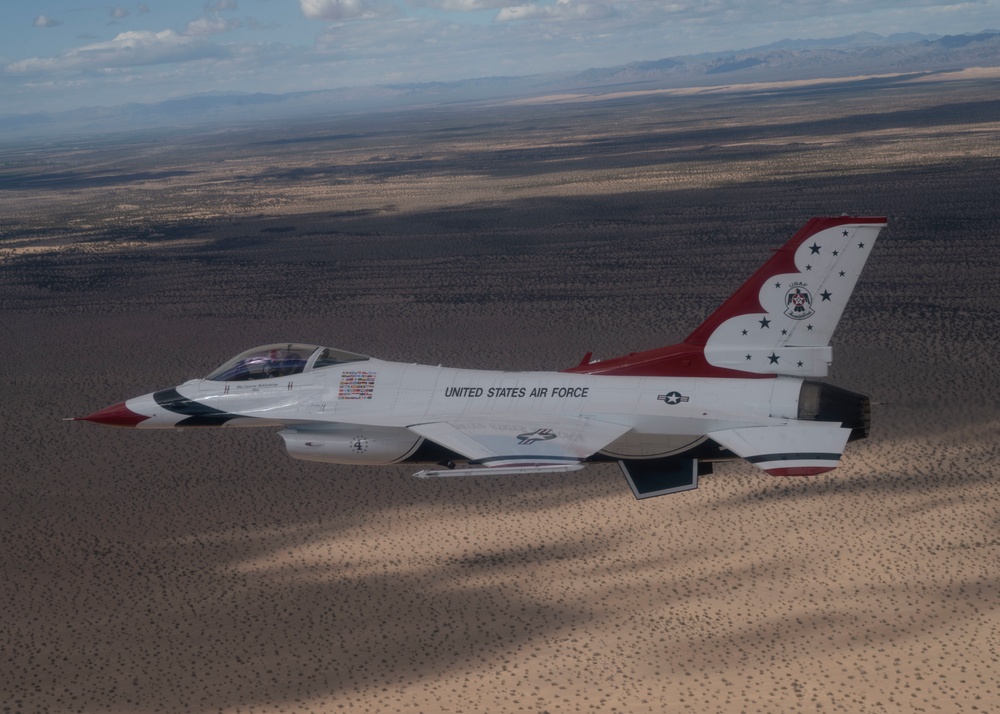 Thunderbirds train in El Centro