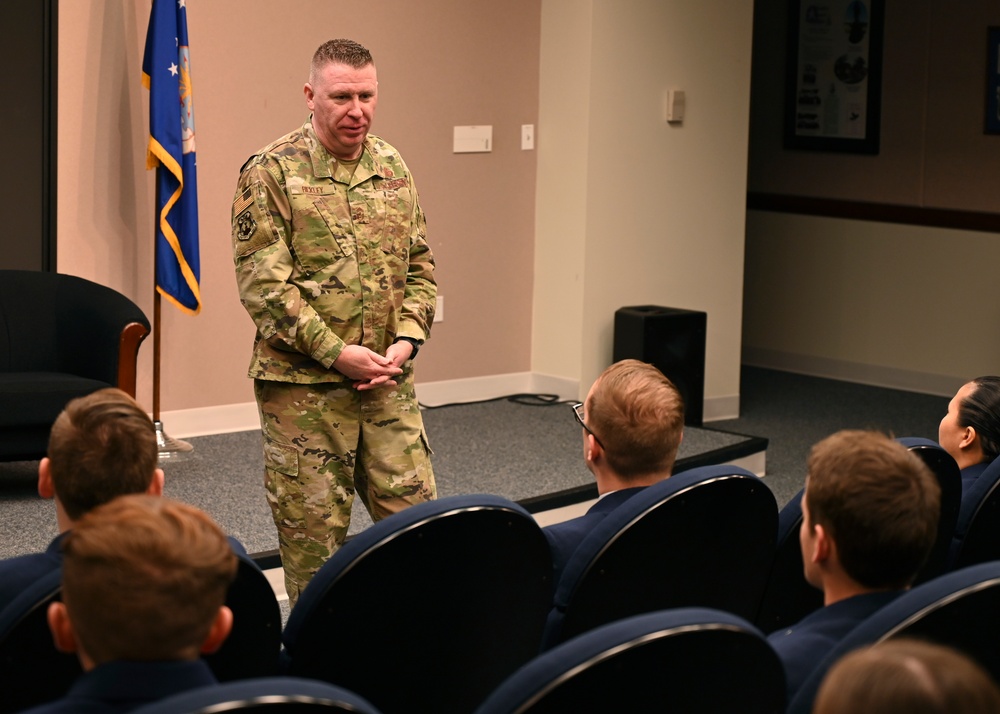 18th AF CCC visits Team McChord