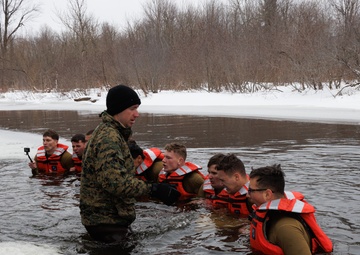 U.S. Marines with 2nd Landing Support Battalion Conduct a Hypothermia Lab in Fort Drum