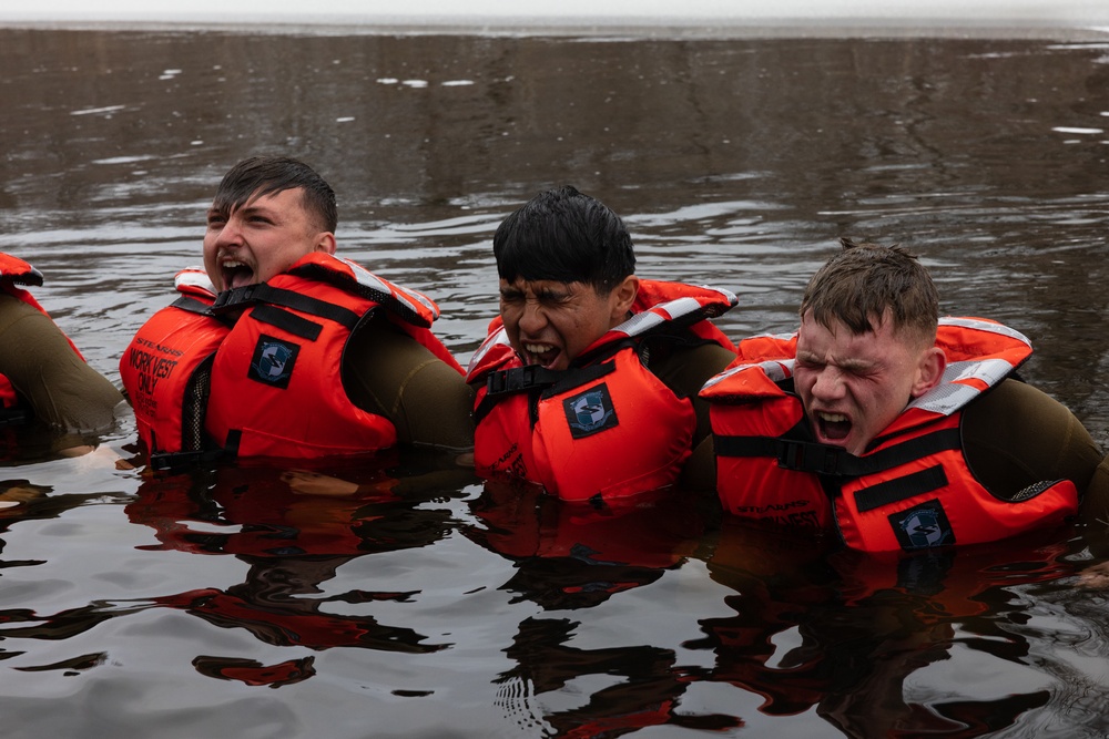 U.S. Marines with 2nd Landing Support Battalion Conduct a Hypothermia Lab in Fort Drum