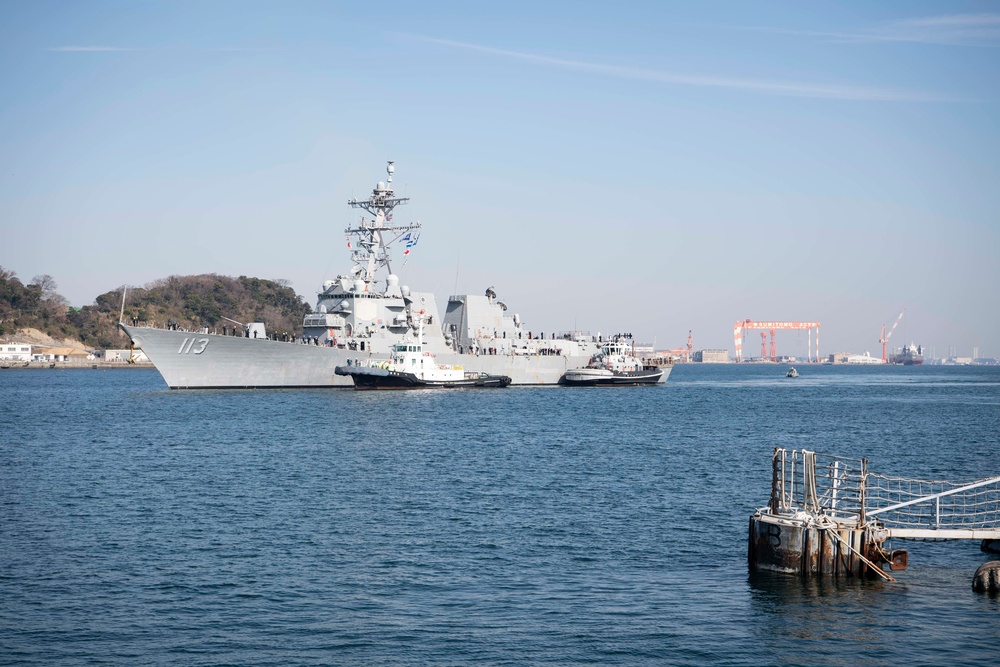 USS John Finn (DDG 113) Arrives at Commander Fleet Activities Yokosuka (CFAY)