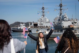 USS John Finn (DDG 113) Arrives at Commander Fleet Activities Yokosuka (CFAY)